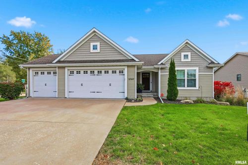 5767 Evergreen Pl, Bettendorf, IA, 52722-5529 | Card Image