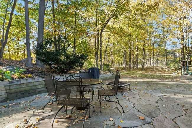 E - 4 Adrian Ct, Townhouse with 2 bedrooms, 2 bathrooms and 1 parking in Cortlandt Manor NY | Image 16