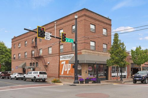 615 Sw Evergreen Ave, Redmond, OR, 97756-2254 | Card Image