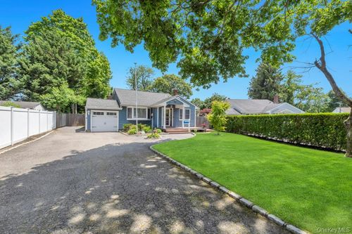 3 Drake Lane, Smithtown, NY, 11754 | Card Image