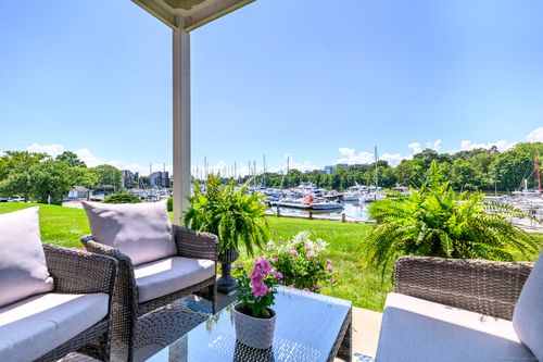 apt-104-43 Harbor Dr, Stamford, CT, 06902-7468 | Card Image
