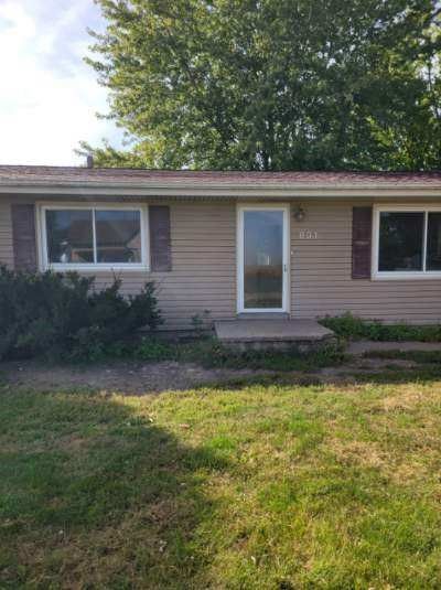 801 East Street, Home with 3 bedrooms, 1 bathrooms and null parking in New Virginia IA | Image 2