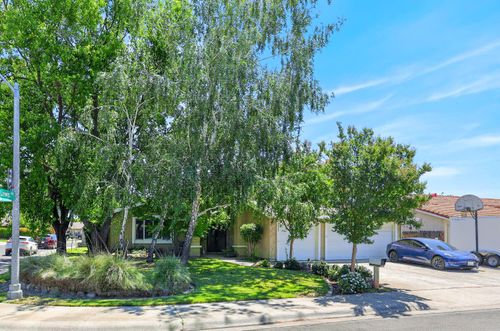 1601 Grenoble Dr, Woodland, CA, 95695-5146 | Card Image