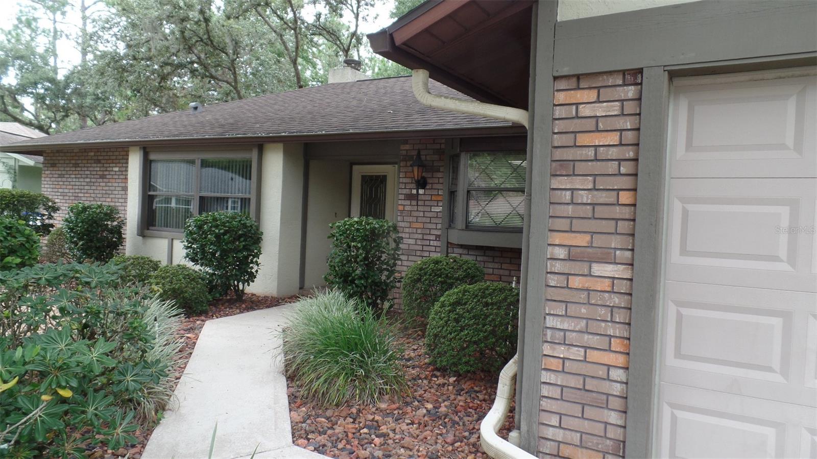 Moser Ct, Homosassa, FL 34446