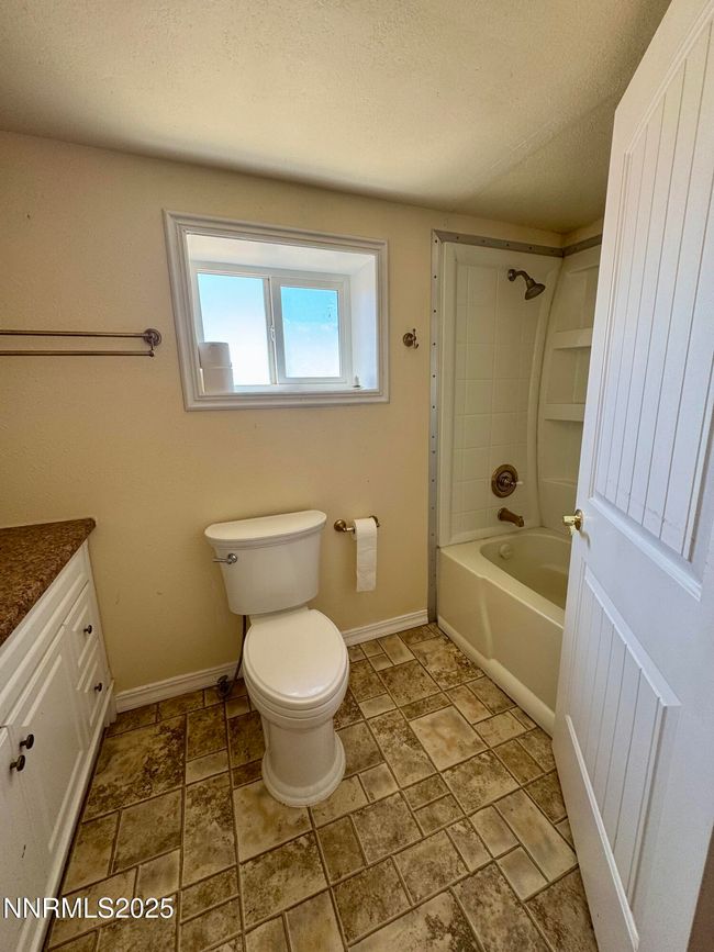 13995 Grass Valley Rd, House other with 2 bedrooms, 2 bathrooms and 8 parking in Winnemucca NV | Image 22
