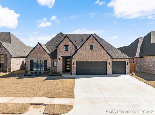 3913 S Gardenia Avenue, Broken Arrow, OK, 74012 | Card Image