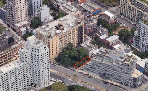 63 Flatbush Avenue Ext, Brooklyn, NY, 11201-2905 | Card Image