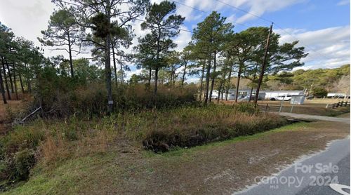 130 Canton St, Newport, NC, 28570-8173 | Card Image