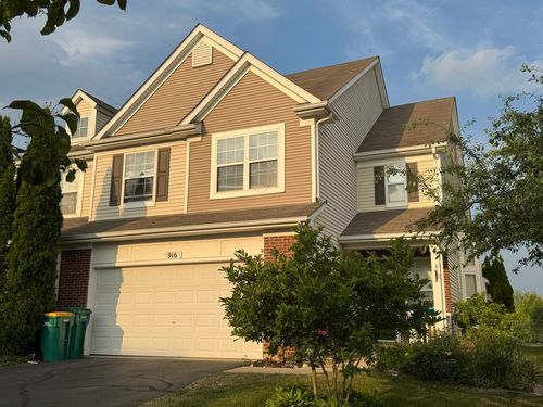 916-916 Bluebell Cir, Joliet, IL, 60431-8874 | Card Image