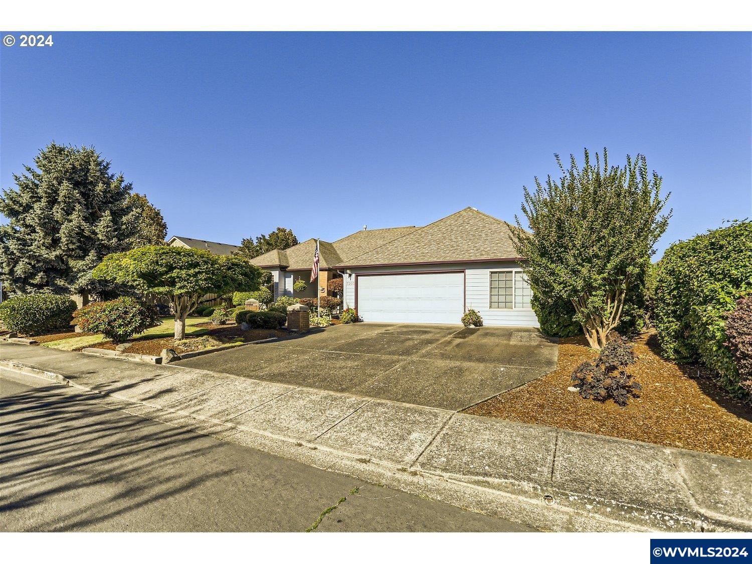 Meadowwood St, Keizer, OR 97303
