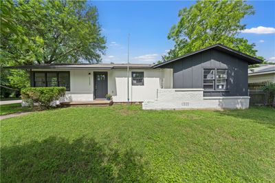 1133 Lawrence Drive, House other with 3 bedrooms, 1 bathrooms and 1 parking in Waco TX | Image 2