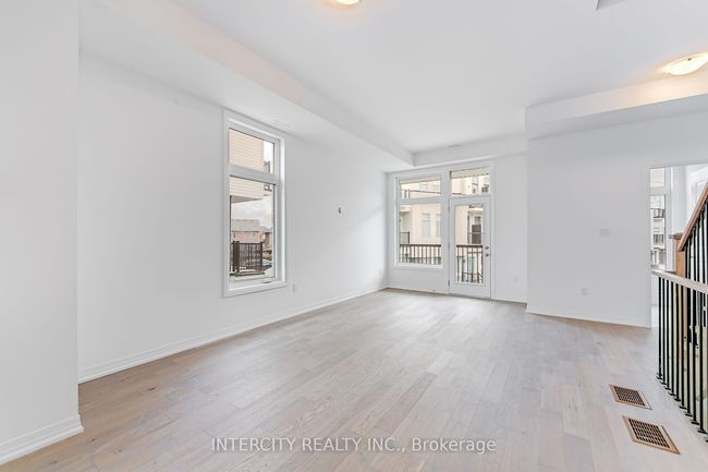 29 Albert Firman Lane, House attached with 3 bedrooms, 4 bathrooms and null parking in Markham ON | Image 7