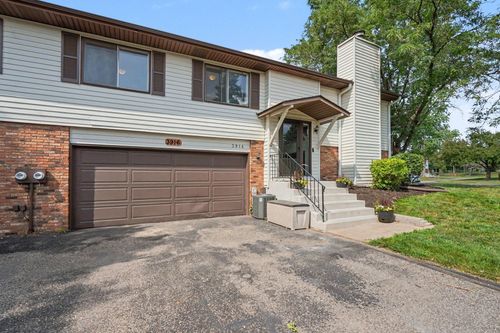 3916 Gershwin Ave N, Oakdale, MN, 55128-3009 | Card Image