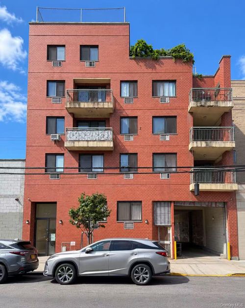 101-41-34 Haight St, Flushing, NY, 11355-4371 | Card Image