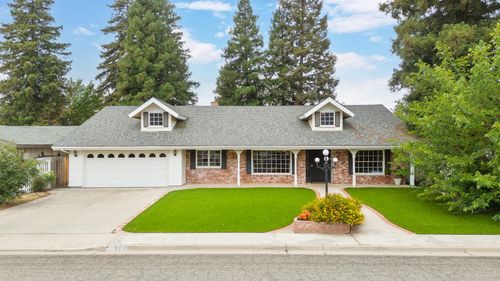 907 N Bollinger Street, Visalia, CA, 93291 | Card Image