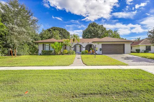 1618 The 12th Fairway, Wellington, FL, 33414-5934 | Card Image