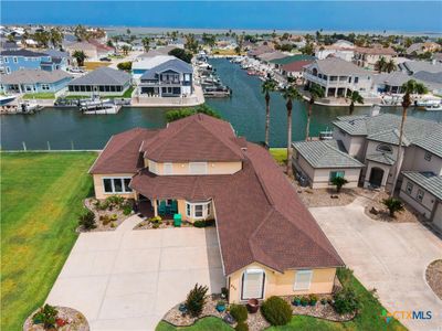 411 Porpoise, House other with 4 bedrooms, 2 bathrooms and null parking in Aransas Pass TX | Image 3