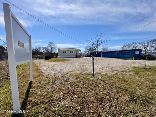 309 Old River Rd, Greenville, NC, 27834-1497 | Card Image