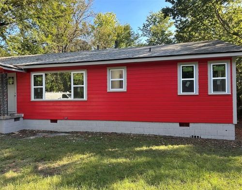 6 W Montgomery St, Fayetteville, AR, 72701-7927 | Card Image