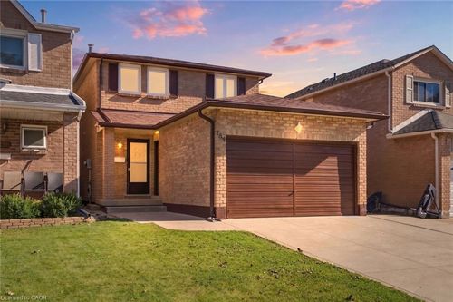 184 Macintosh Dr, Stoney Creek, ON, L8E4C1 | Card Image