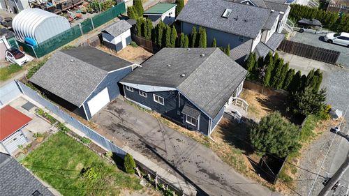228 View St, Nanaimo, BC, V9R4N7 | Card Image