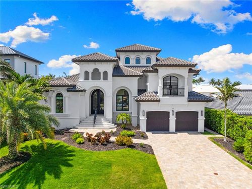 279 Heron Ave, NAPLES, FL, 34108-2113 | Card Image