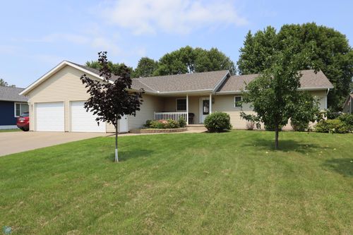 119 9th St Se, Freeport, MN, 56331-9040 | Card Image