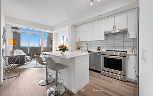 2023-9000 Jane St, Concord, ON, L4K0M6 | Card Image
