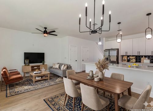 101-207 Gravel St, San Antonio, TX, 78203-1562 | Card Image