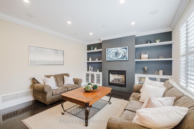 33 Grice Cir, House other with 4 bedrooms, 3 bathrooms and 2 parking in Stouffville ON | Image 14
