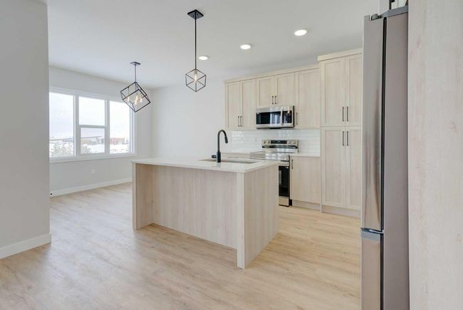 6 Memorial Parkway Sw, House other with 3 bedrooms, 2 bathrooms and 2 parking in Rural Red Deer County AB | Image 9