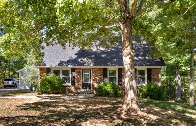 2036 Dinsmore Rd, House other with 3 bedrooms, 2 bathrooms and 1 parking in Clarksville TN | Image 3