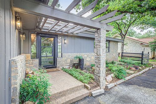 105 Southern Spur, Horseshoe Bay, TX, 78657-5651 | Card Image