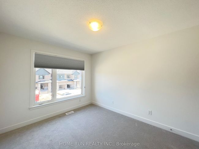 629 Rathburn Lane, House attached with 3 bedrooms, 3 bathrooms and 1 parking in Gloucester ON | Image 8