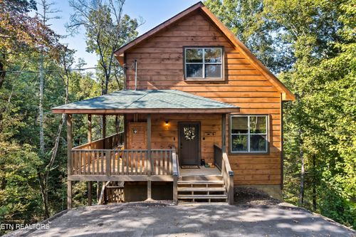 1518 Gregory Way, Sevierville, TN, 37876-2049 | Card Image