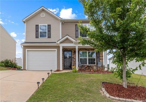 1553 Kilstrom St, Rural Hall, NC, 27045-9946 | Card Image
