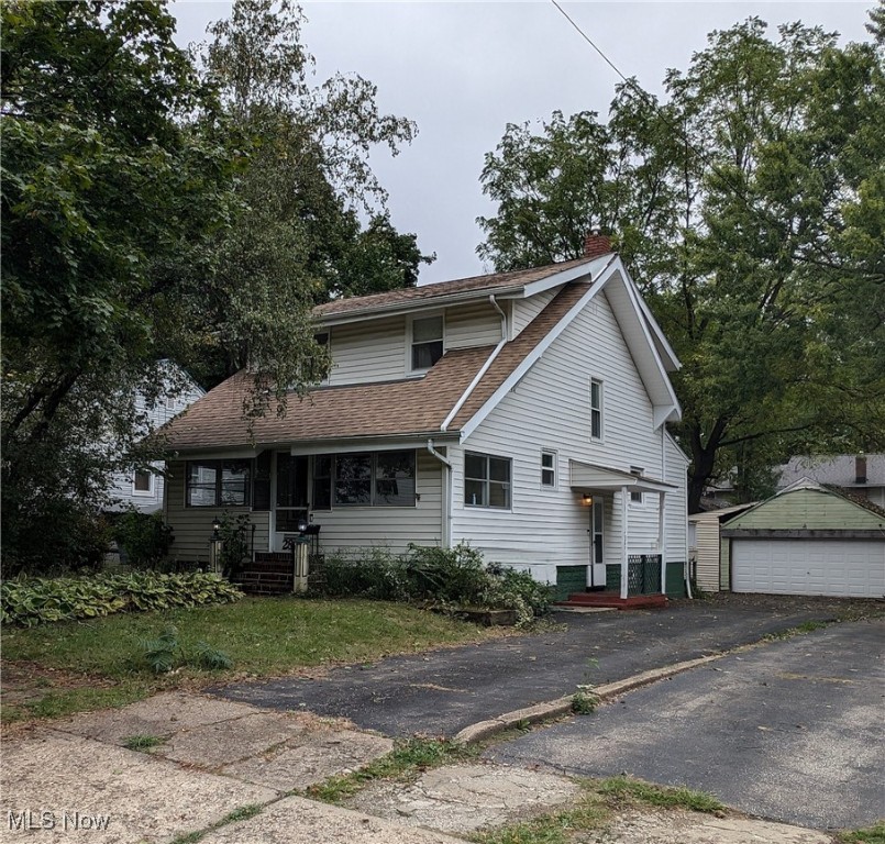 Watson St, Akron, OH 44305
