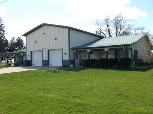 104 S East St, Dover, IL, 61323-1017 | Card Image