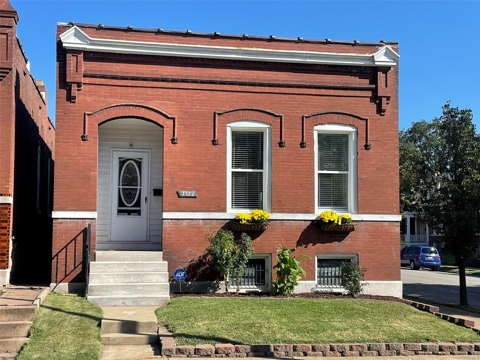 Pestalozzi St, Saint Louis, MO 63118
