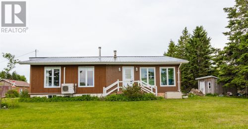 2258 Cape Bear Rd, House with 2 bedrooms, 1 bathrooms and null parking in Murray Harbour PE | Card Image
