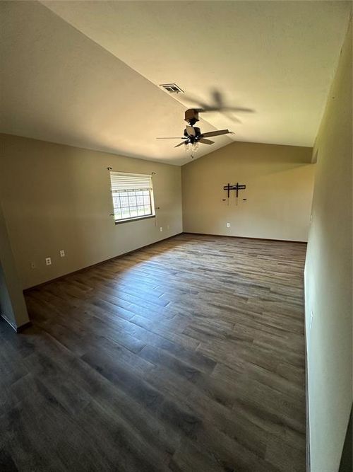 1101 El Dorado St, Weatherford, OK, 73096-5838 | Card Image