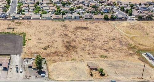 21627 State Highway 33, Dos Palos, CA, 93620-9636 | Card Image