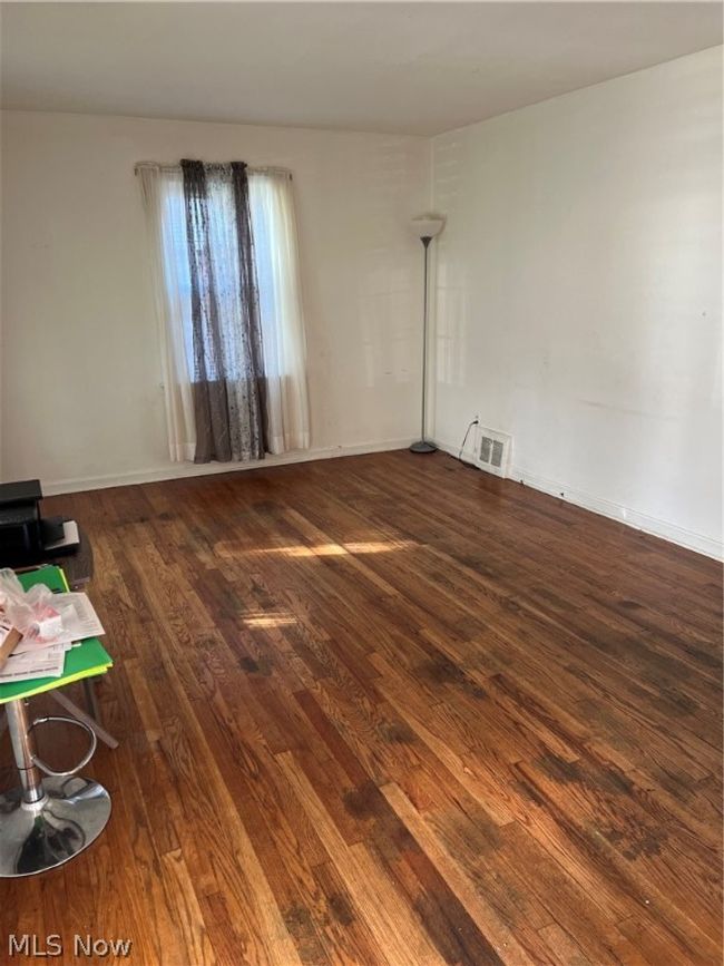 320 E 200 Th St, House other with 3 bedrooms, 1 bathrooms and null parking in Euclid OH | Image 6