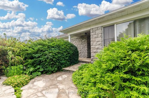 1996 Cedar Lane Terr, Ottawa, ON, K2A1J8 | Card Image