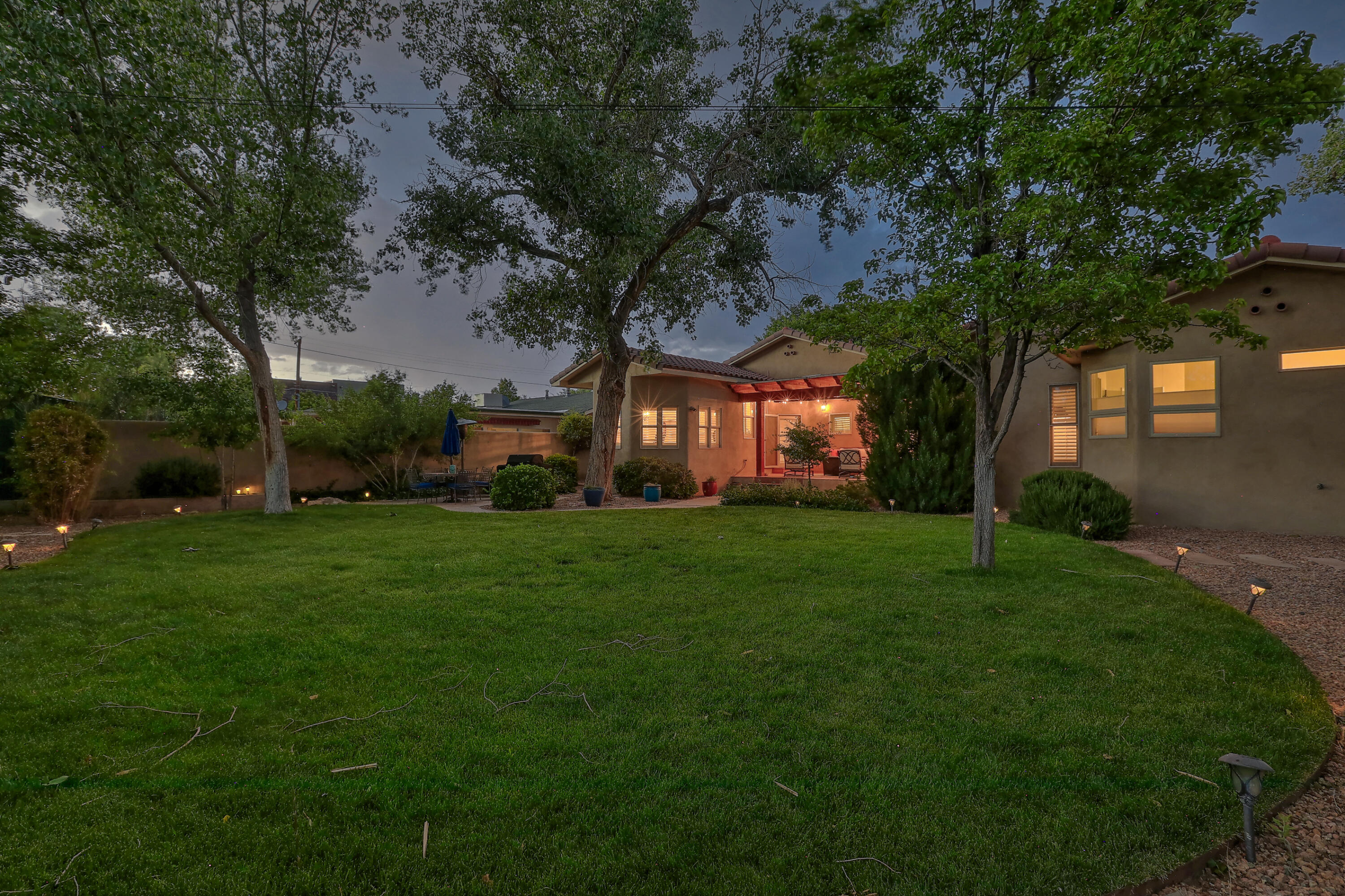 San Carlos Rd, Albuquerque, NM 87104