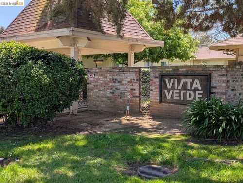 46-4260 Clayton Rd, Concord, CA, 94521-2705 | Card Image