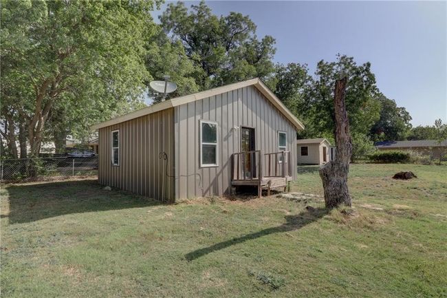 153 E Norway St, House other with 3 bedrooms, 1 bathrooms and 3 parking in Walnut Springs TX | Image 21