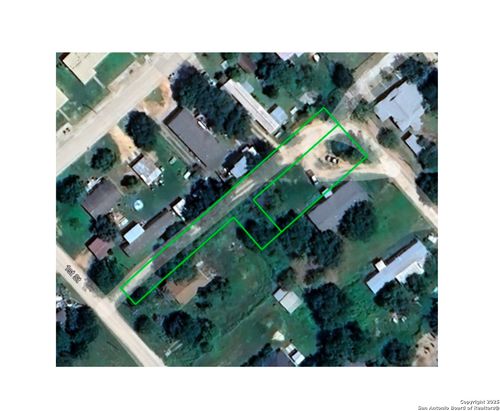 801 2nd St, Floresville, TX, 78114-1715 | Card Image