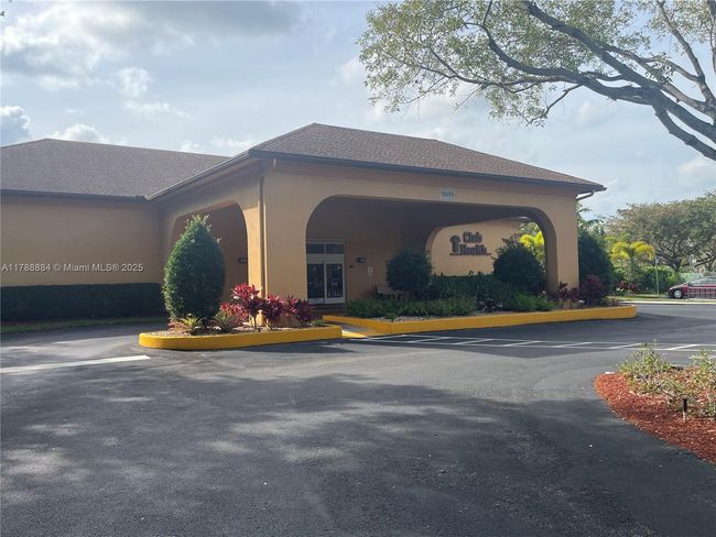 APT-404K - 1001 Sw 141 St Ave, Condo with 2 bedrooms, 2 bathrooms and null parking in Pembroke Pines FL | Image 26