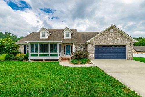 12210 Macon Way, Soddy Daisy, TN, 37379-7517 | Card Image